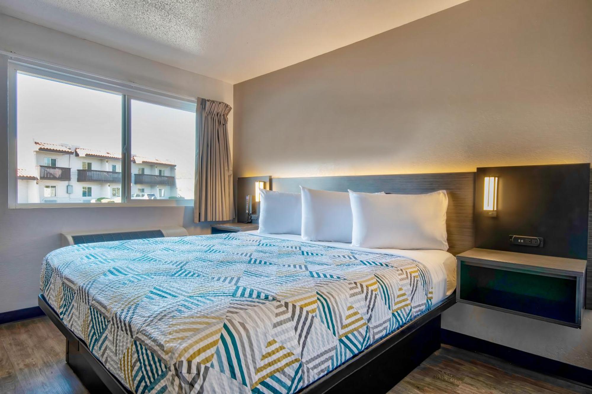 Motel 6 ซานตาเฟ ภายนอก รูปภาพ