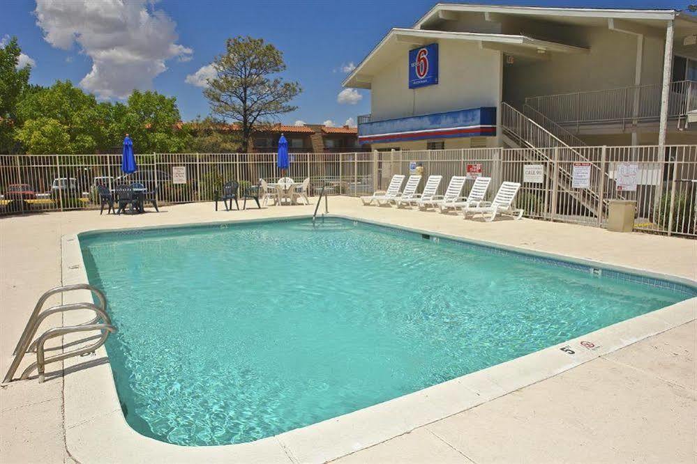 Motel 6 ซานตาเฟ ภายนอก รูปภาพ